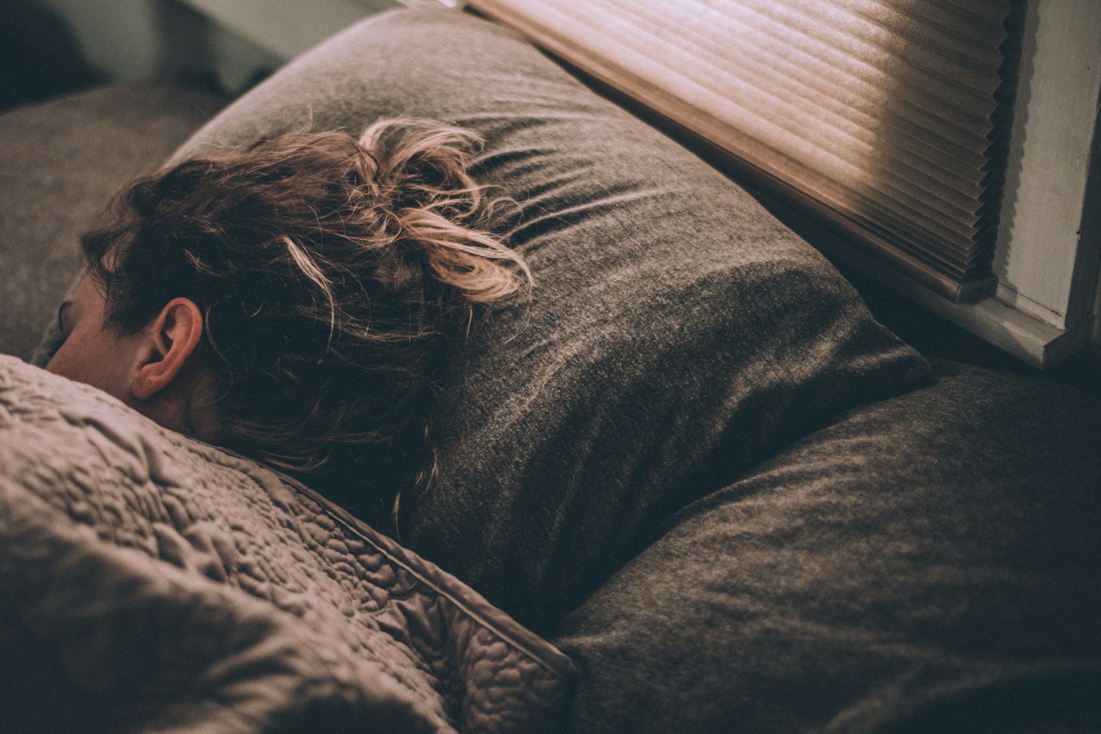 Sommeil réparateur : ce qui aide vraiment à bien dormir