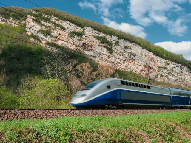 Voyager avec des enfants en train : ce que SNCF ne vous dit pas