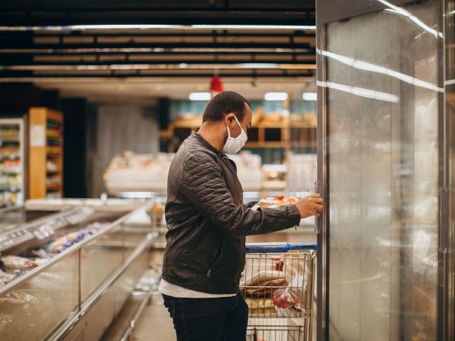 Bénéficier d&rsquo;une réduction sur vos courses : le guide pour les retraités