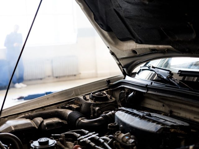Achat voiture d&rsquo;occasion : ce qu&rsquo;il faut vérifier avant de signer