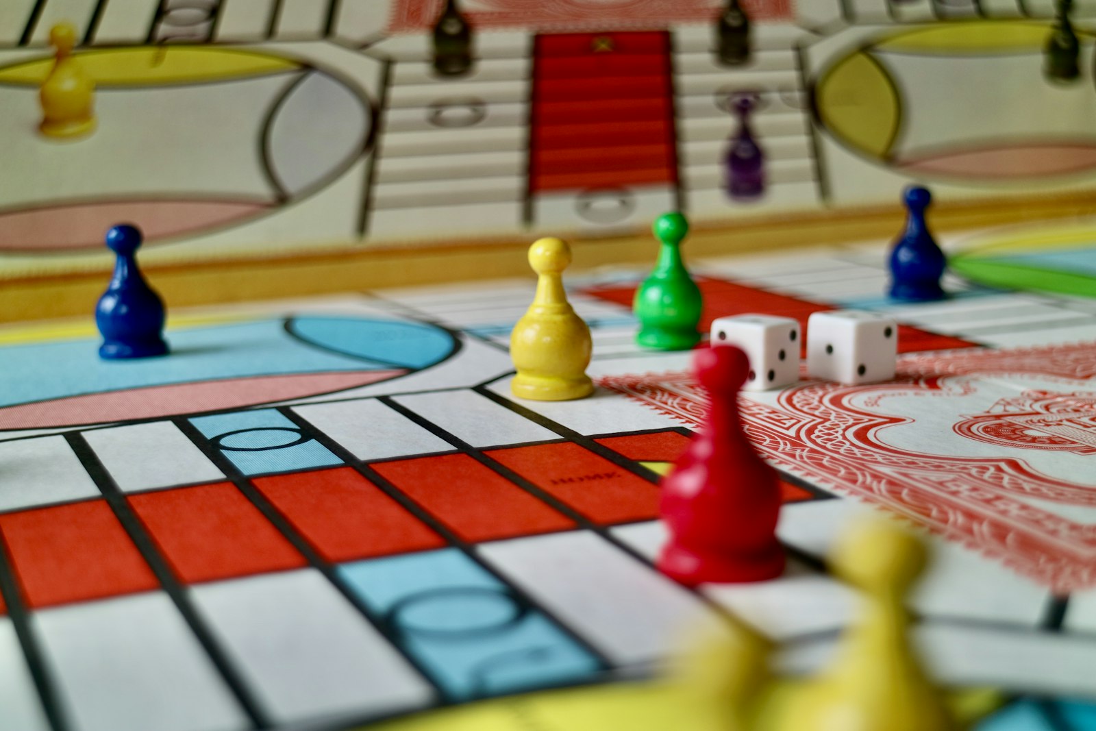 Pourquoi 67% des familles québécoises adoptent les jeux de société mensuels ?