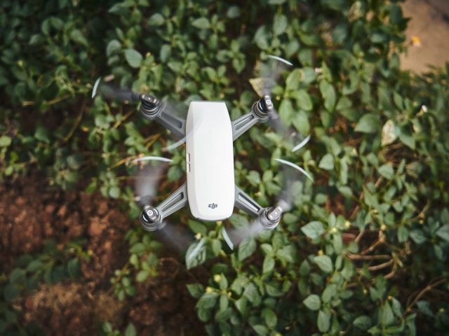 Drone au-dessus de ma maison : que faire en tant que voisin ?