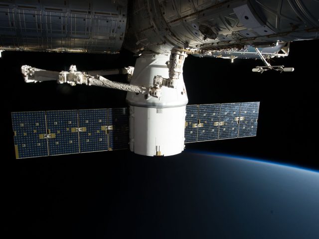 Pourquoi un satellite russe traque-t-il un satellite ukrainien ?