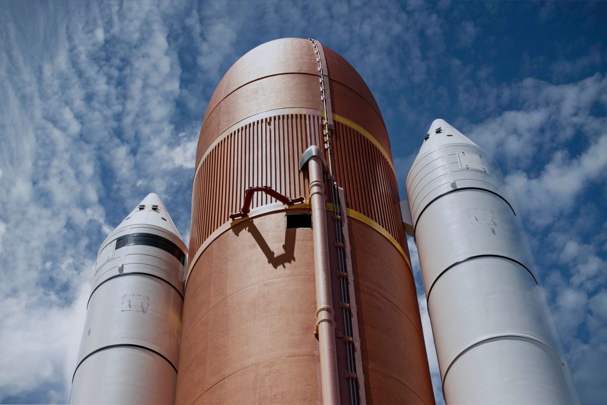 La méduse lumineuse de SpaceX : un spectacle qui interroge l&rsquo;avenir des lancements spatiaux
